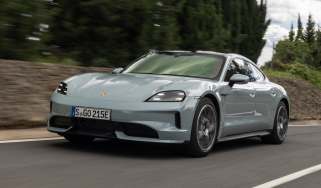 Porsche Taycan facelift – front